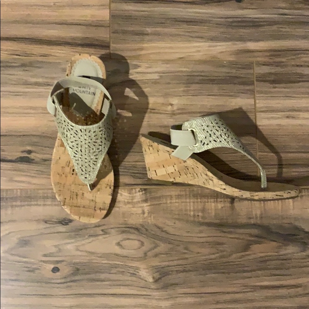 White mountain wedges